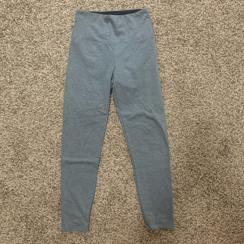 cropped workout leggings
